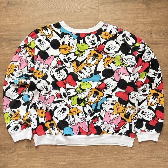 Disney Mickey Mouse and Friends All Over Print Sweater Size 2XL AOP - Picture 4 of 6